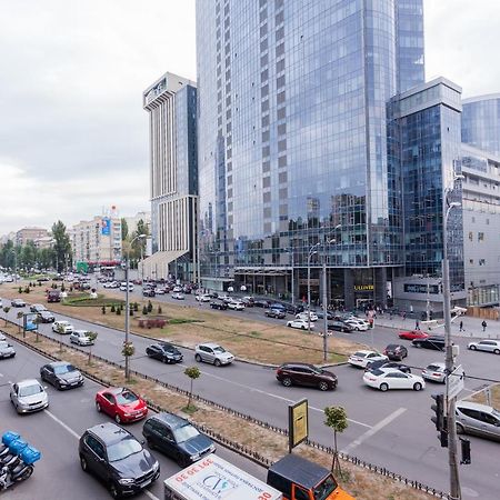 Chekhov Apartment เคียฟ ภายนอก รูปภาพ