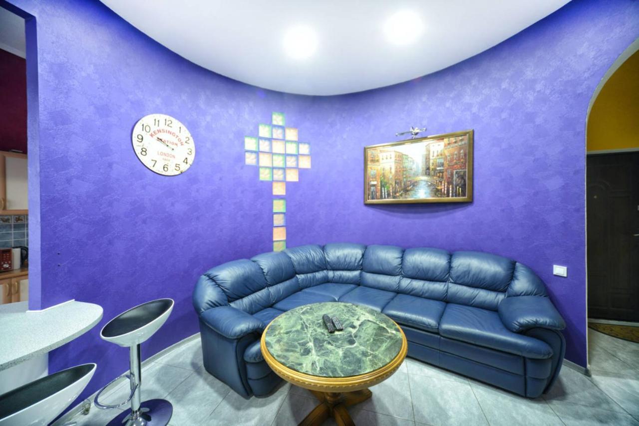 Chekhov Apartment เคียฟ ภายนอก รูปภาพ