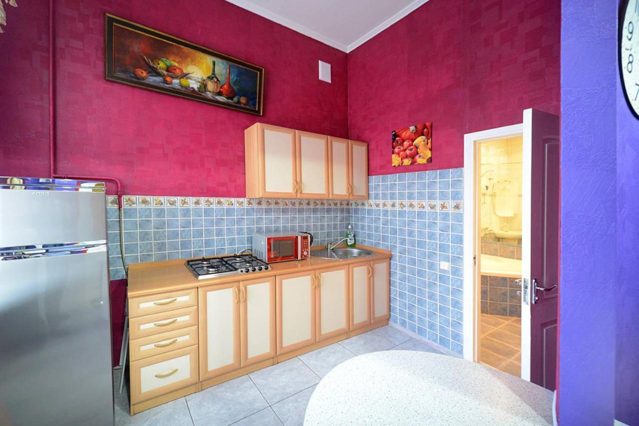 Chekhov Apartment เคียฟ ภายนอก รูปภาพ