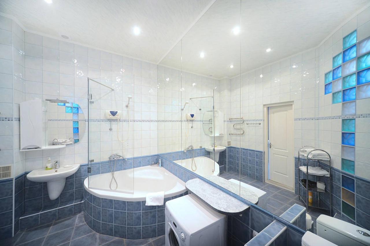 Chekhov Apartment เคียฟ ภายนอก รูปภาพ